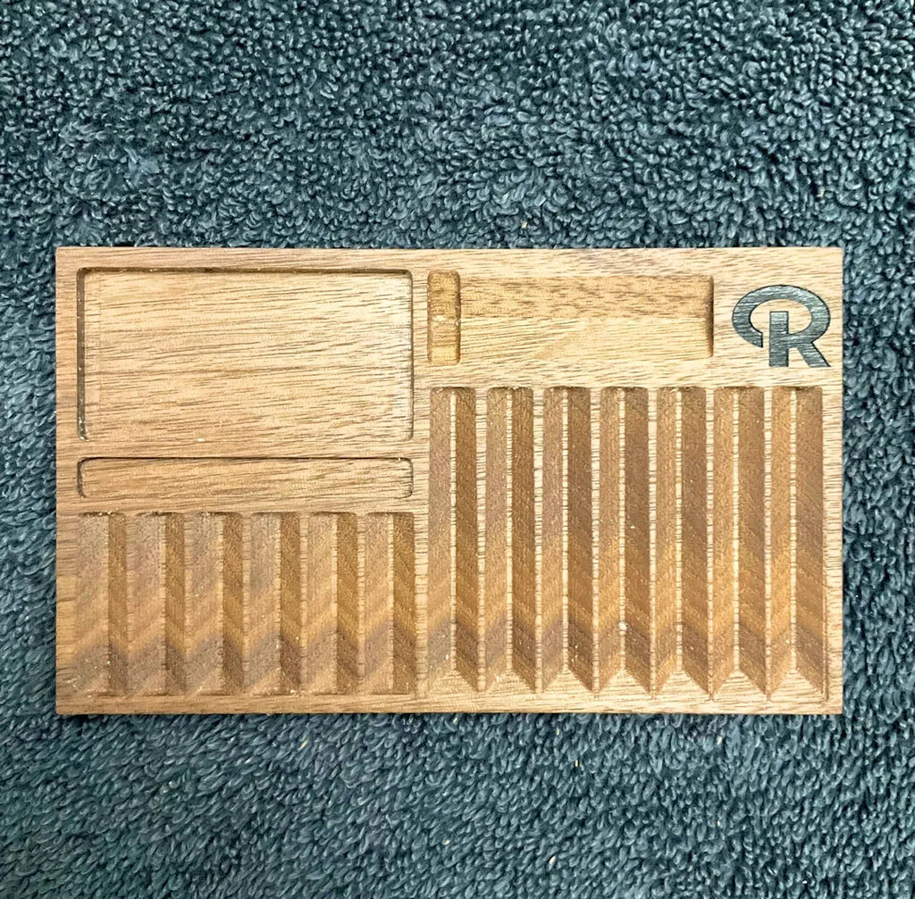Rein Pinning Tray -Medium | Walnut
