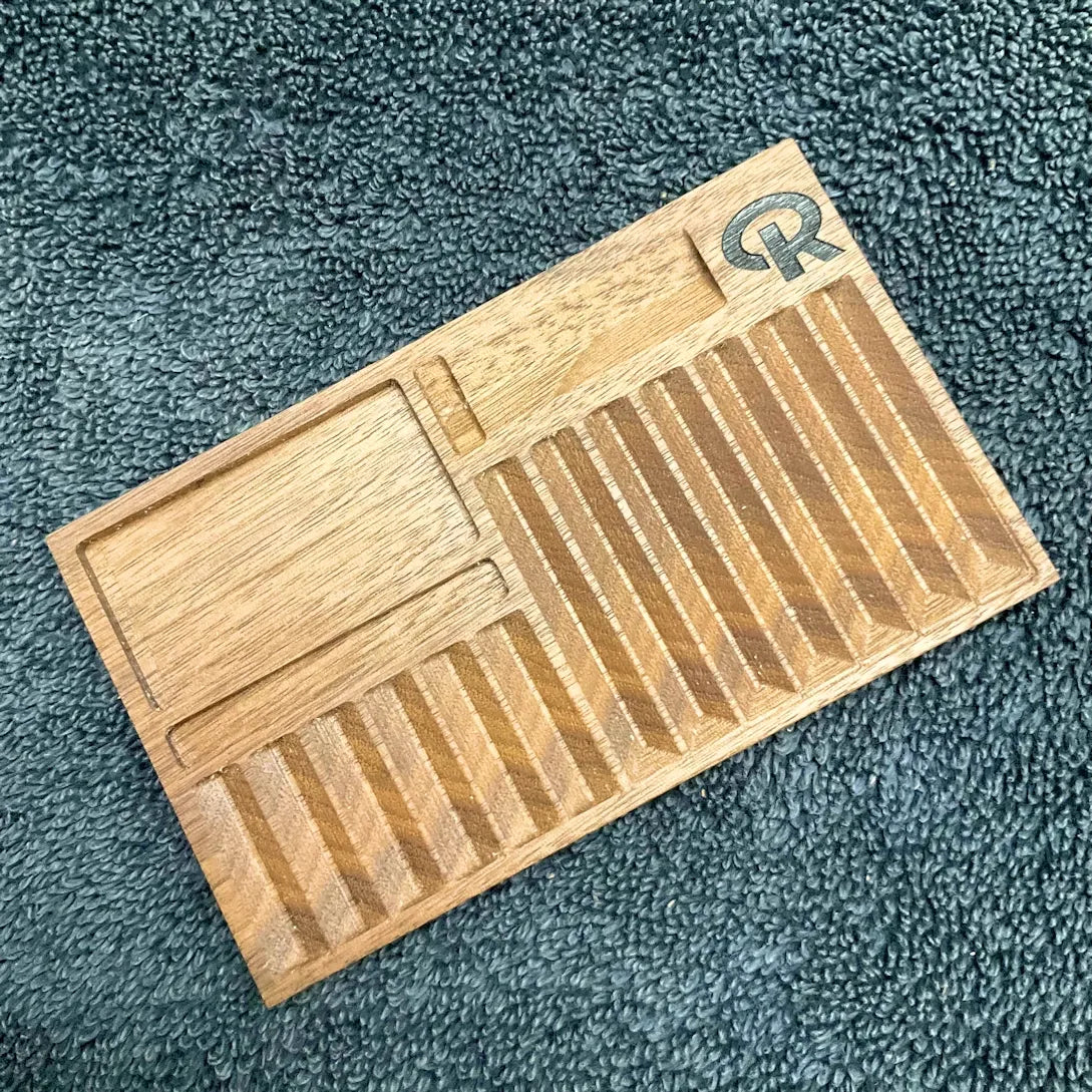 Rein Pinning Tray -Medium | Walnut